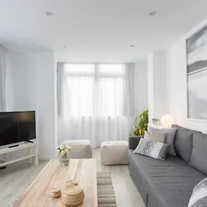  Apartamento Urbe10 Angel Ganivet 2 Bedrooms España