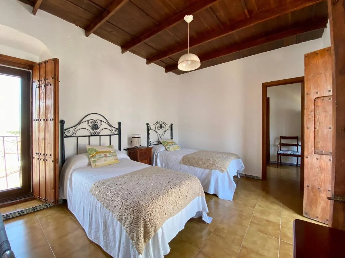 Сasa de vacaciones Villa La Casona de la Sierra Higuera De La Sierra  España